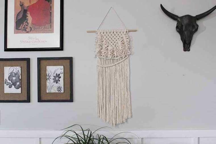 Macrame Wall Hanging with Square Knots - Macra-Made