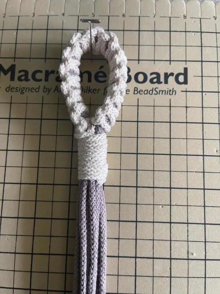 Macrame planter hanger DIY no ring with gathering knot at the base of hanging loop