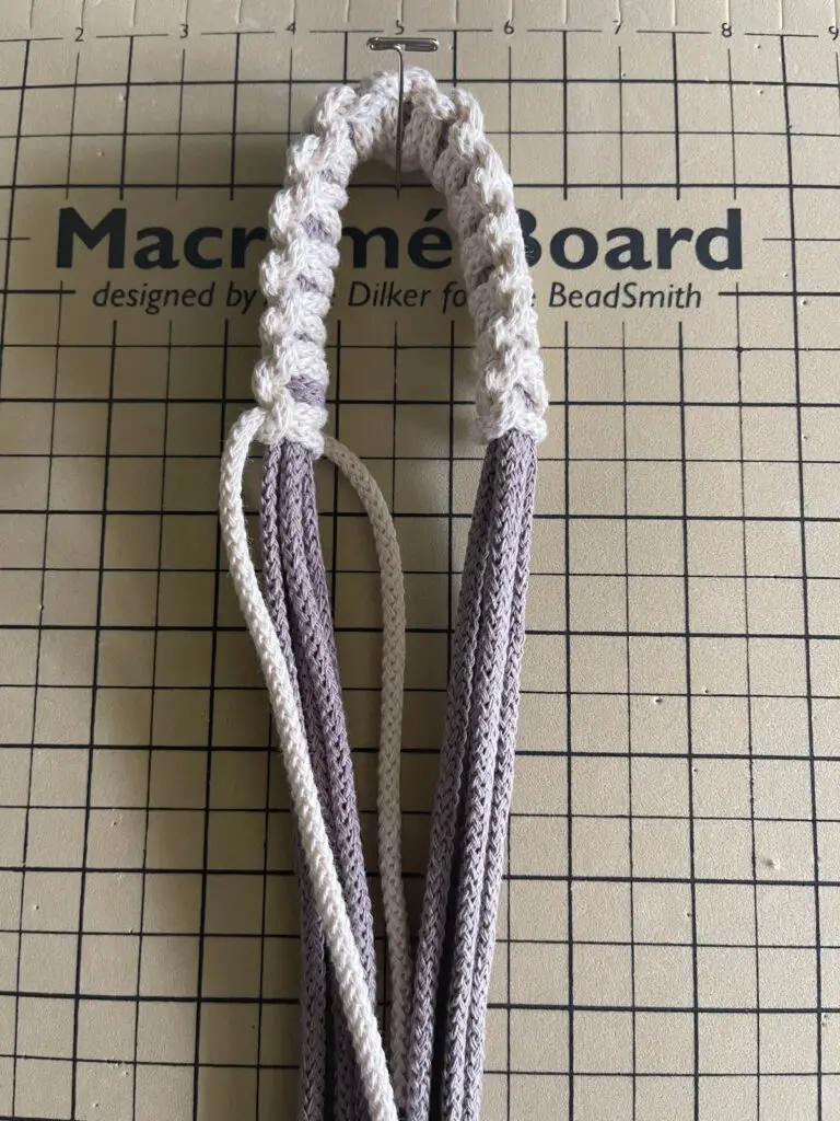 plant hanger loop before gathering knot